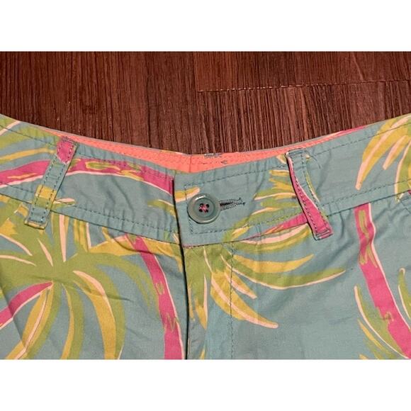 Lilly Pulitzer Size 00 Walsh Shorts Palm Tree‎ Pattern 100% Cotton - Picture 3 of 5